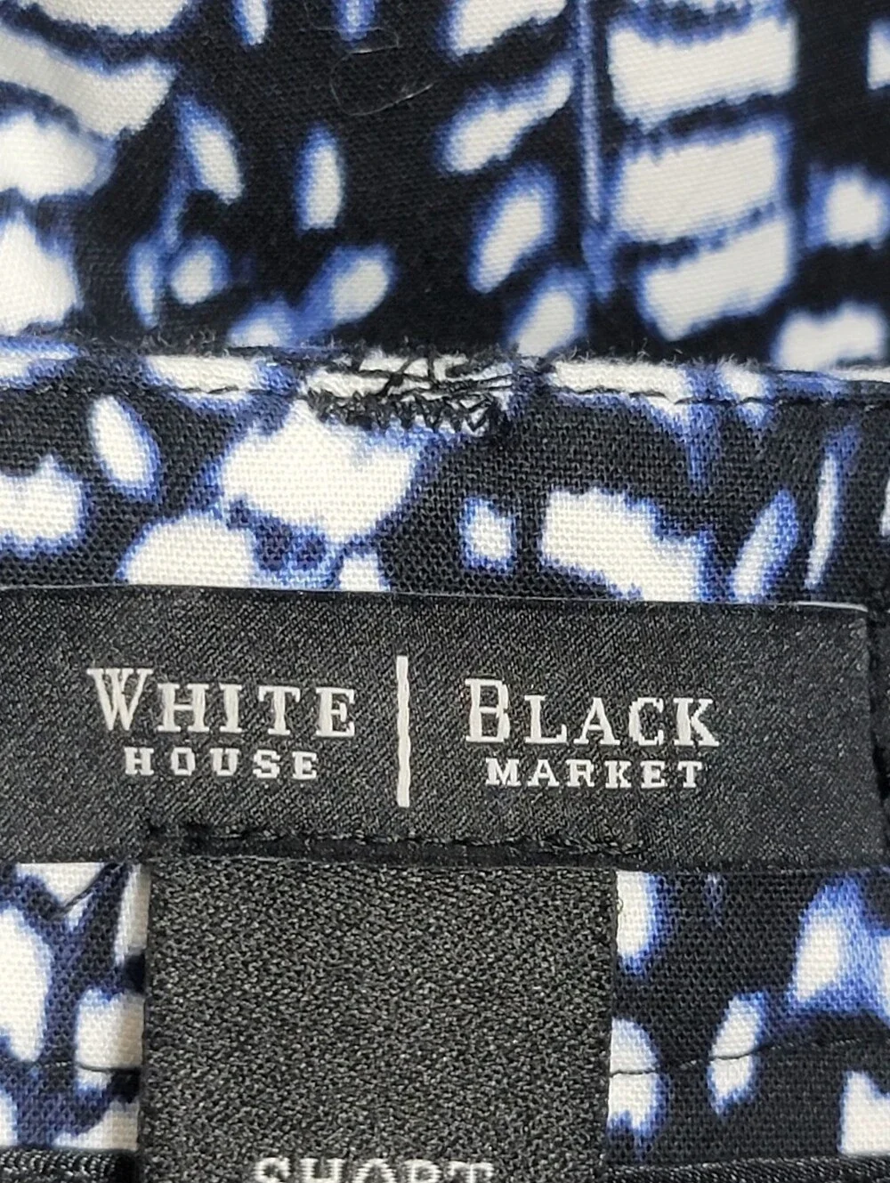 White House Black Market blue white printed cotton spandex shorts women's size 8